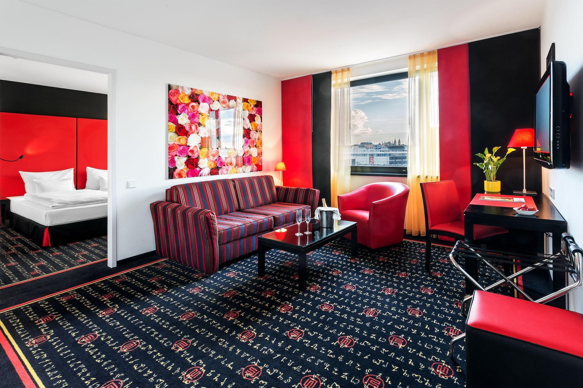 Vienna House Easy By Wyndham Pilsen Hotel Exterior photo