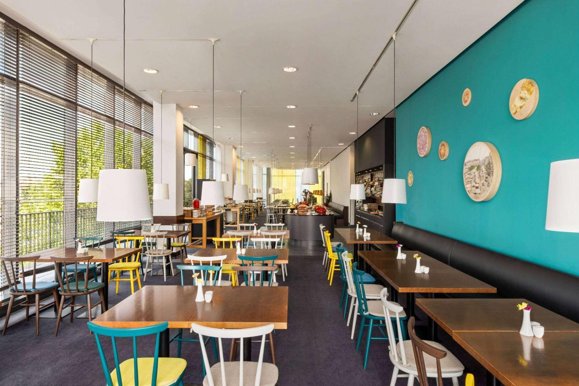 Vienna House Easy By Wyndham Pilsen Hotel Exterior photo